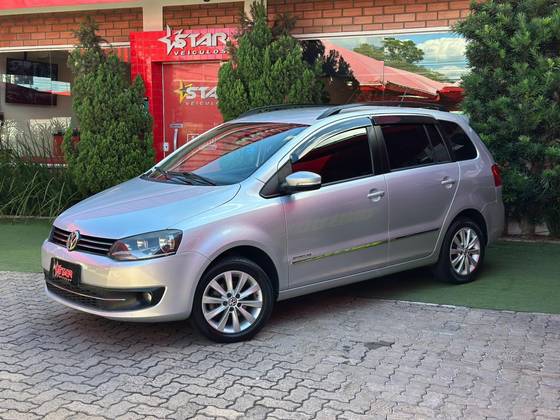 VOLKSWAGEN SPACEFOX 1.6 MI SPORTLINE 8V FLEX 4P MANUAL VOLKSWAGEN SPACEFOX 1.6 MI SPORTLINE 8V FLEX 4P MANUAL